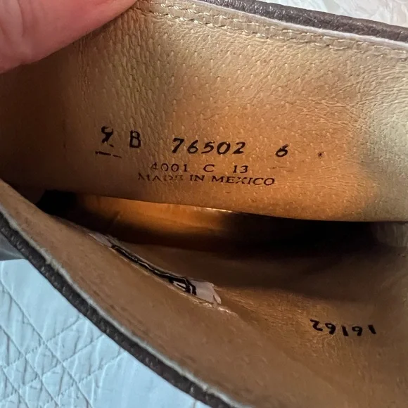 FRYE Melissa Button Zip Short Grey/Brown Leather Ankle Boots, Size 9 - Picture 15 of 16